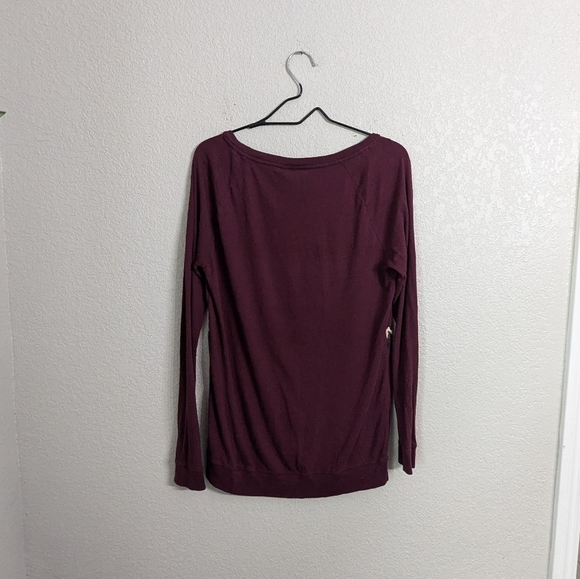 PINK Victoria's Secret Woman Burgundy Long Sleeve Tee T-Shirt Silver Sequins S - Picture 3 of 9